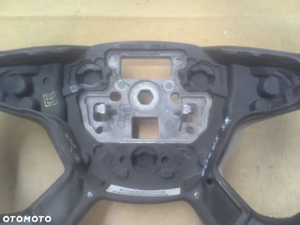 Ford Fokus MK3 kierownica - 2