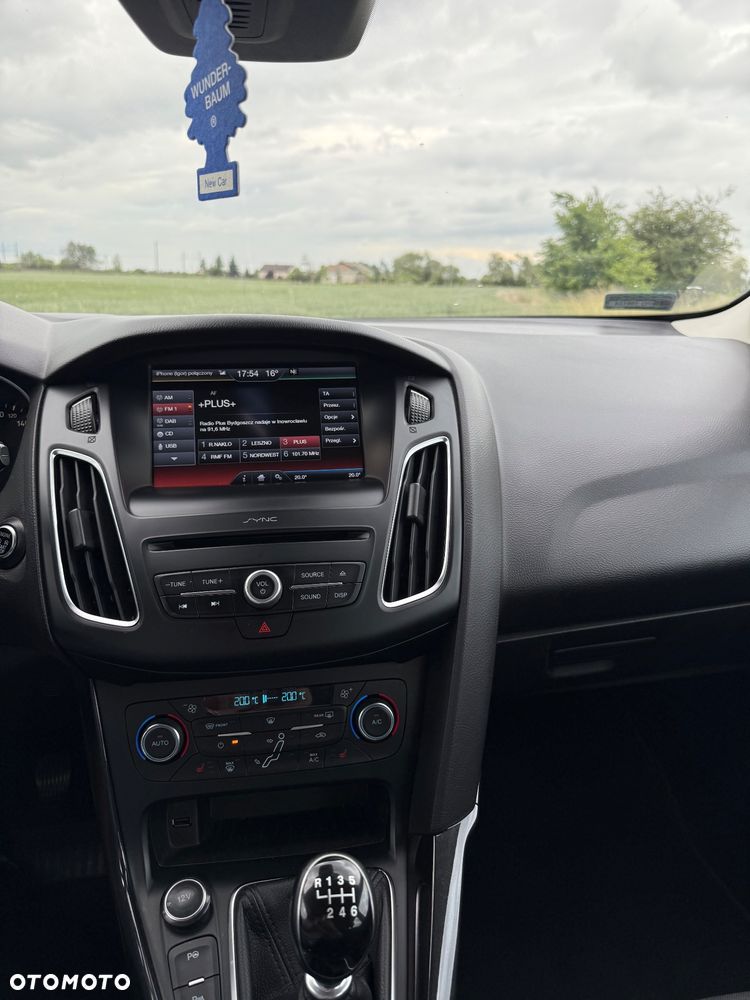 Ford Focus 2.0 TDCi Titanium ASS - 11