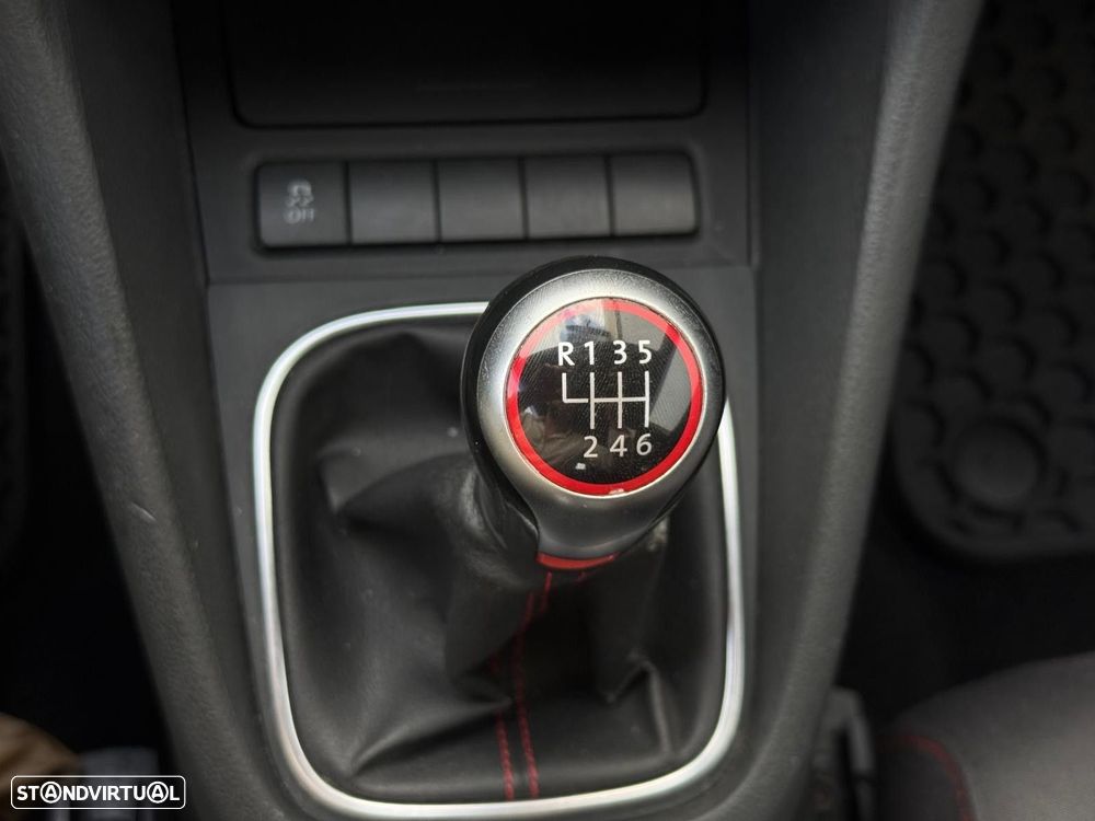VW Golf - 16