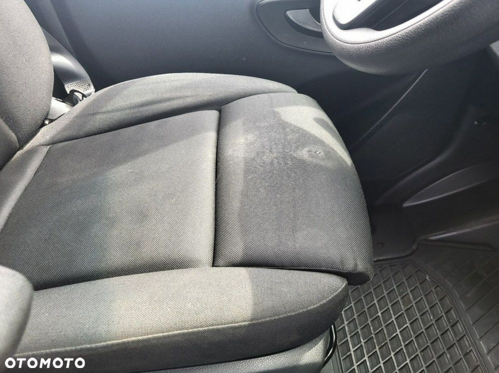 Mercedes-Benz Sprinter - 12