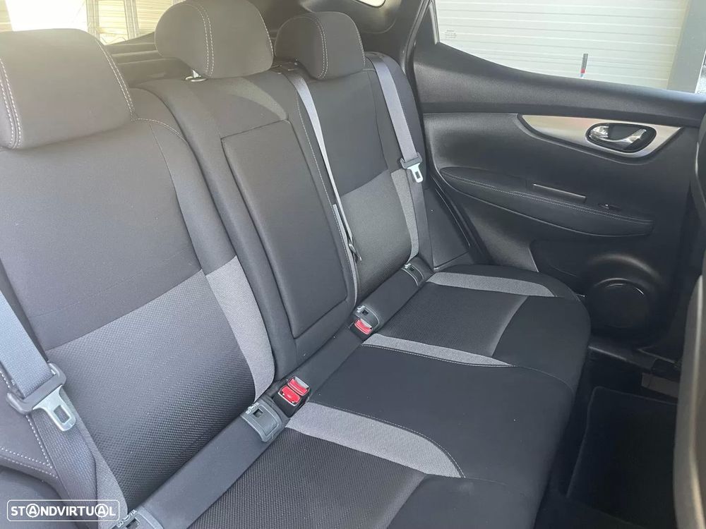 Nissan Qashqai 1.2 DIG-T N-Connecta - 16