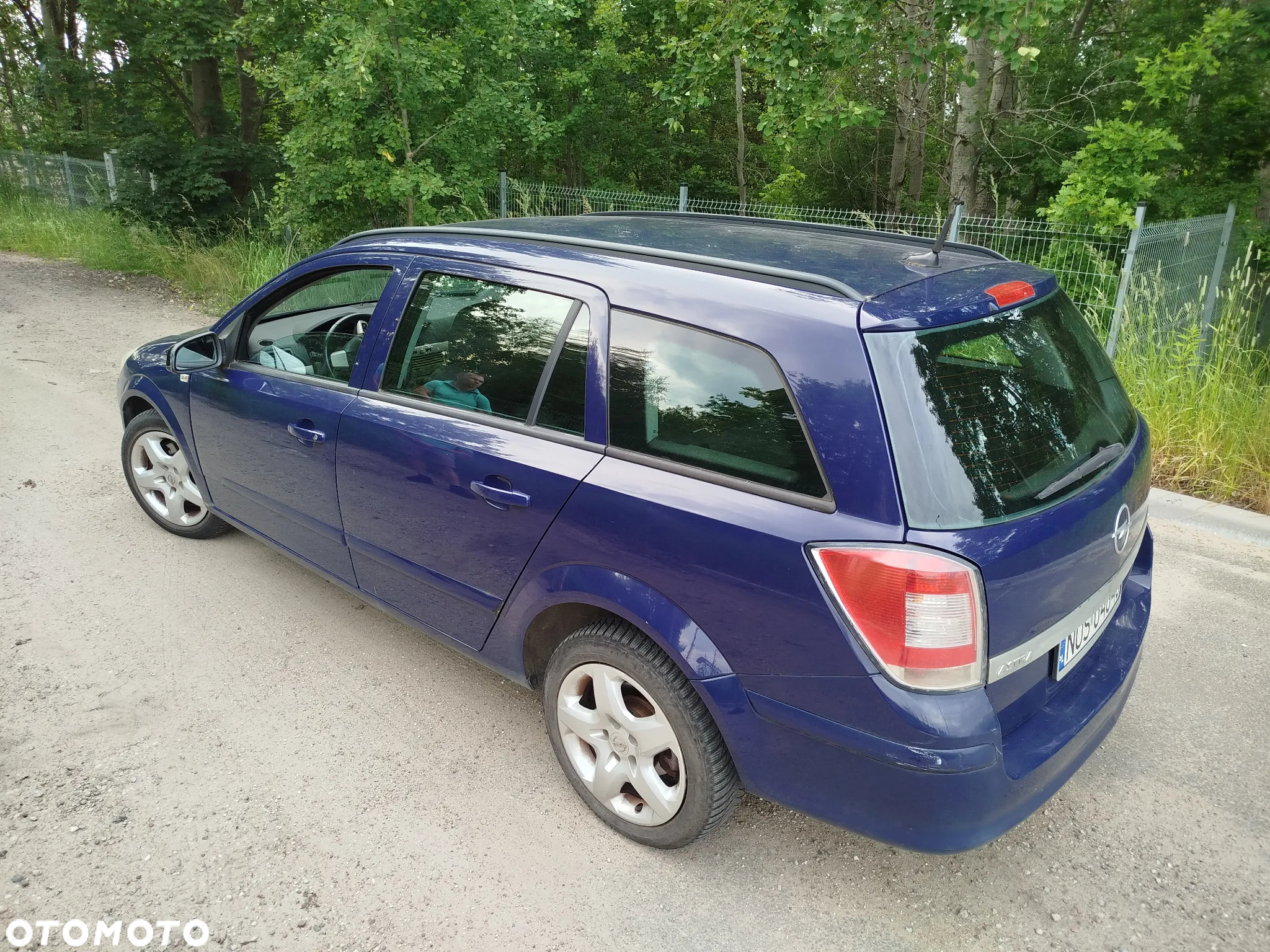 Opel Astra III 1.9 CDTI - 2