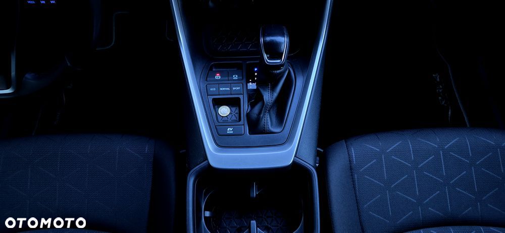 Toyota RAV4 2.5 Hybrid Black Edition by JBL 4x2 - 34