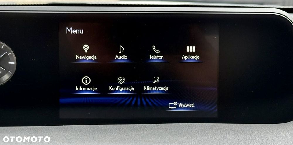 Lexus UX - 24