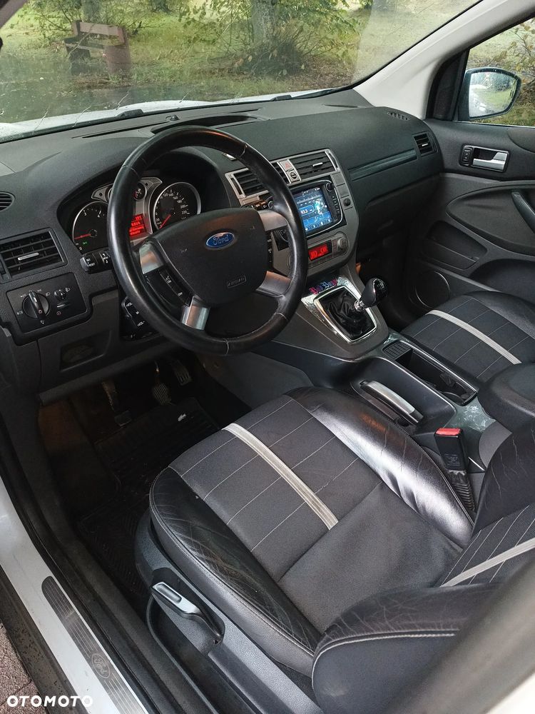 Ford Kuga 2.0 TDCi Titanium - 6