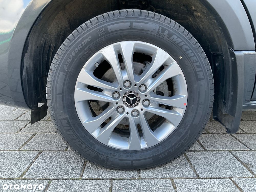 Mercedes-Benz Sprinter 319 - 14