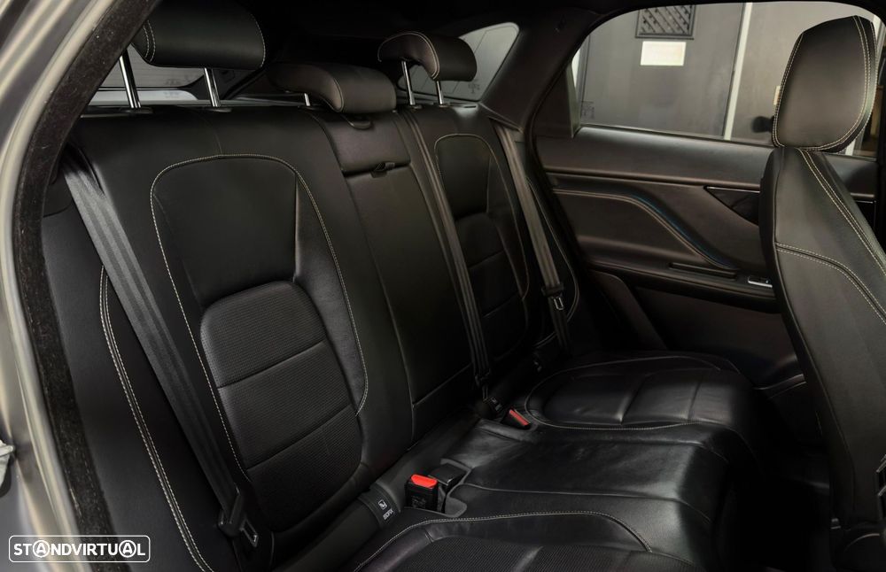 Jaguar F-Pace 2.0 i4D R-Sport AWD Aut. - 42