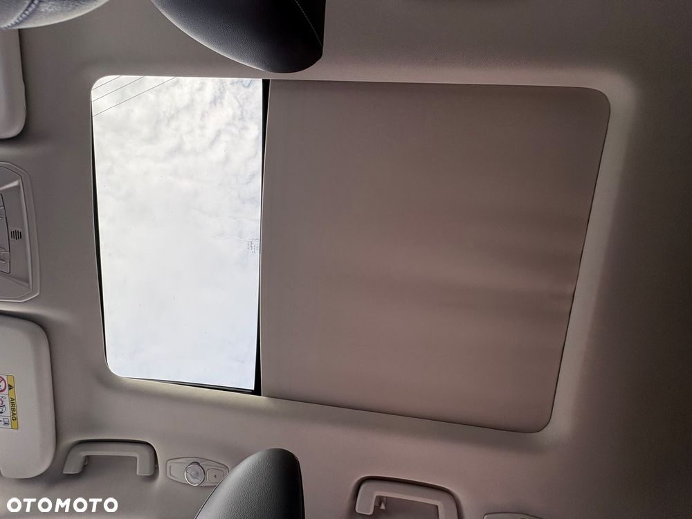 Ford Kuga 2.0 TDCi 2x4 Business Edition - 30