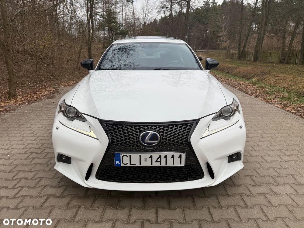 Lexus IS 300h F Sport - 7