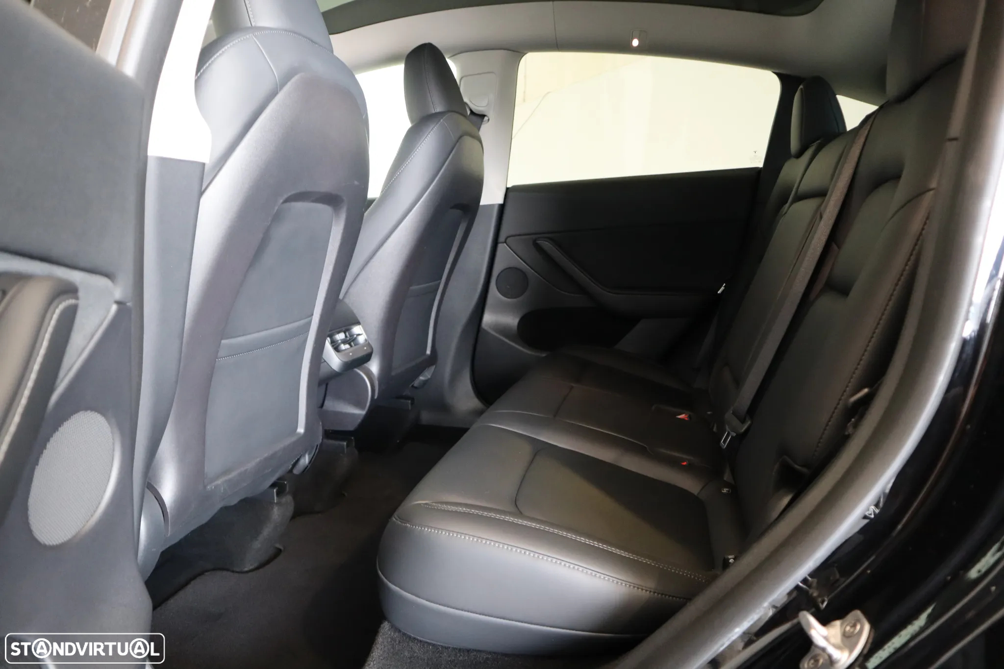 Tesla Model Y RWD - 9