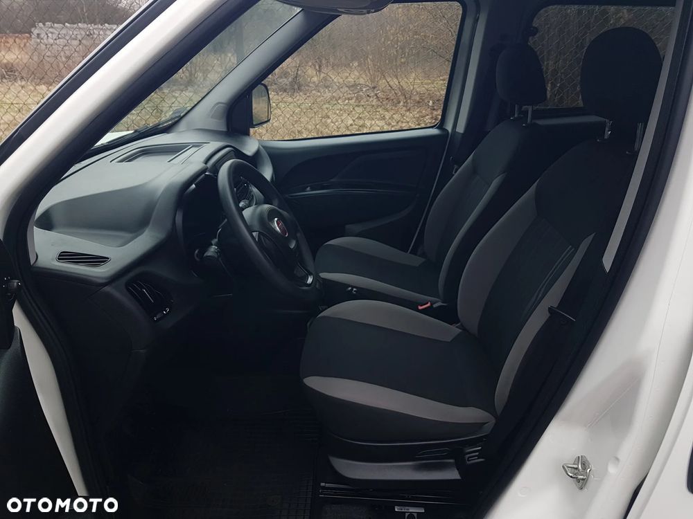 Fiat Doblo 1.6 Multijet 16V Easy - 23
