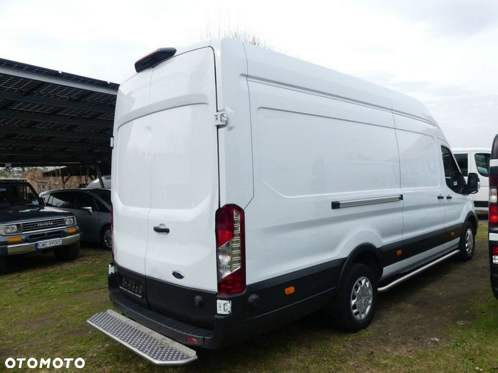 Ford Transit - 18