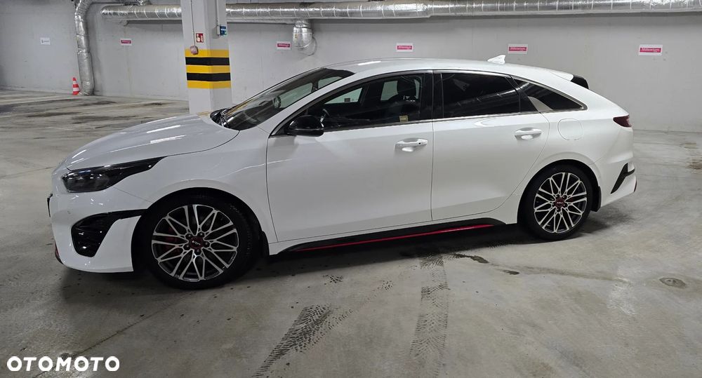 Kia ProCeed - 2