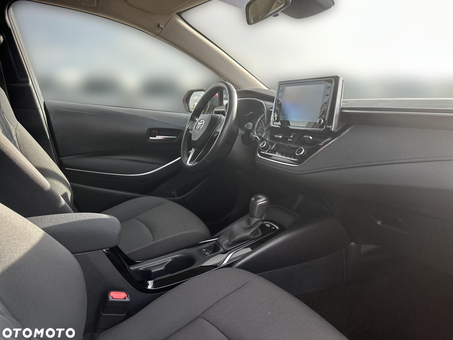 Toyota Corolla 1.8 Hybrid Comfort - 10