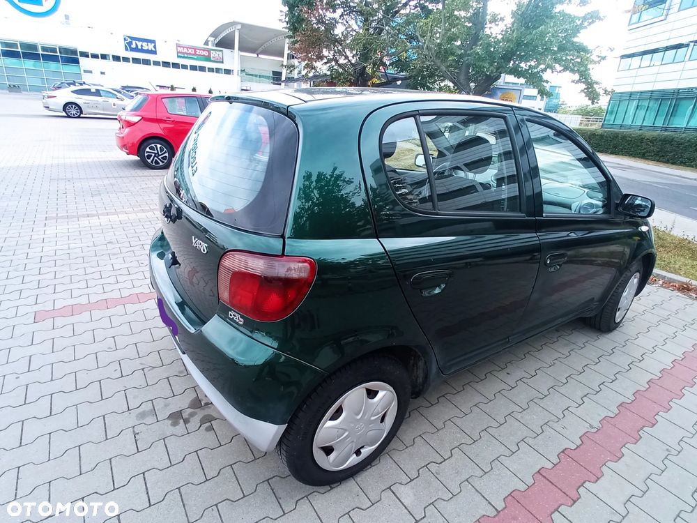 Toyota Yaris 1.4 D-4D Sol - 4