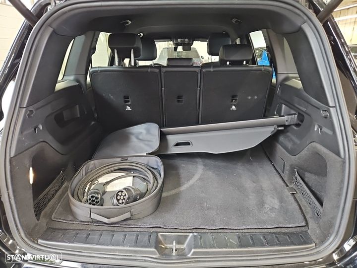 Mercedes-Benz EQB - 8