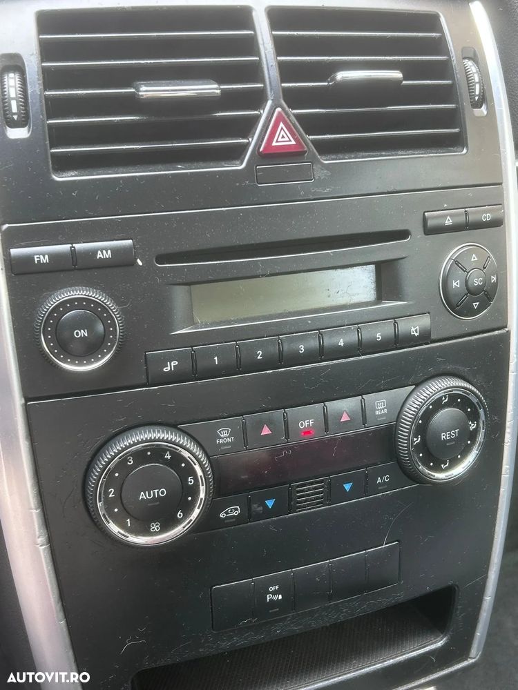Mercedes-Benz B 180 CDI - 25