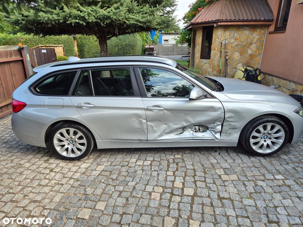 BMW Seria 3 318d Sport Line - 33