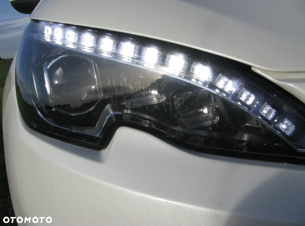 Peugeot 308 - 13