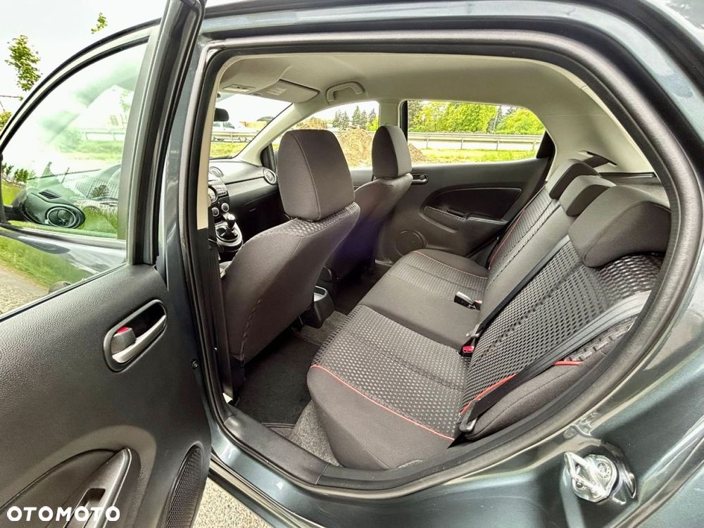 Mazda 2 - 9