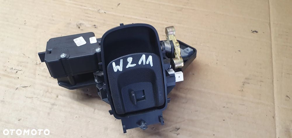 Zamek klapy bagażnika klamka mikrostyk Mercedes E-Klasa W211 A2117400093 - 12