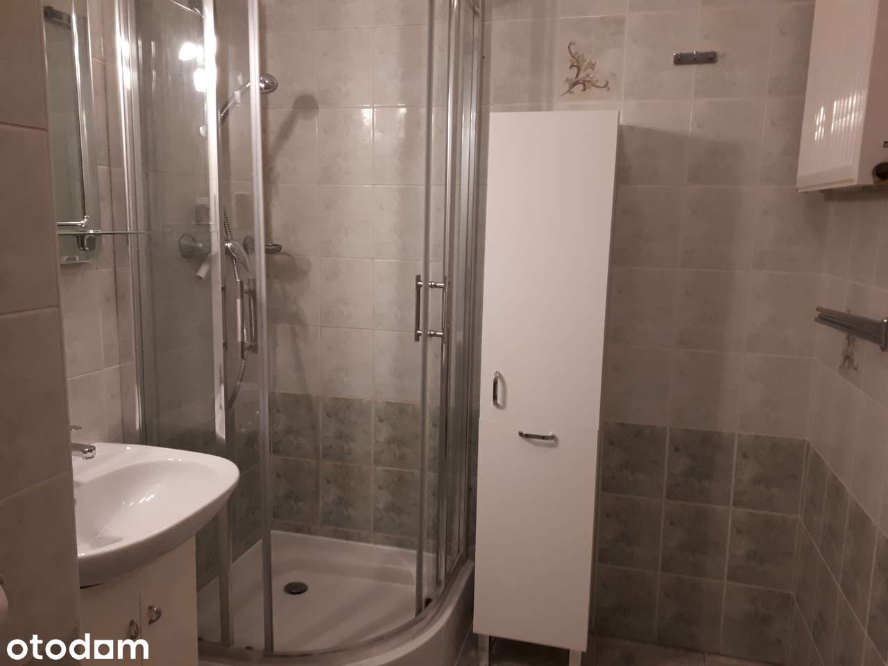 Kawalerka z balkonem  Ursynow, 1 piętro, Metro Kabaty 200m, ul.KEN 21