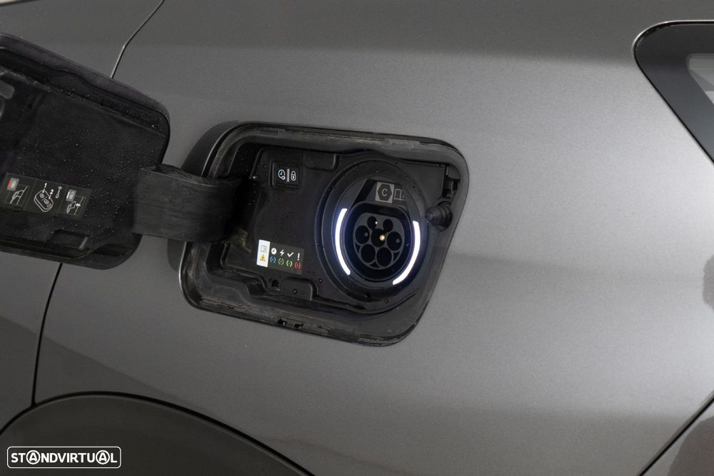 Peugeot 3008 1.6 Hybrid4 GT e-EAT8 - 16