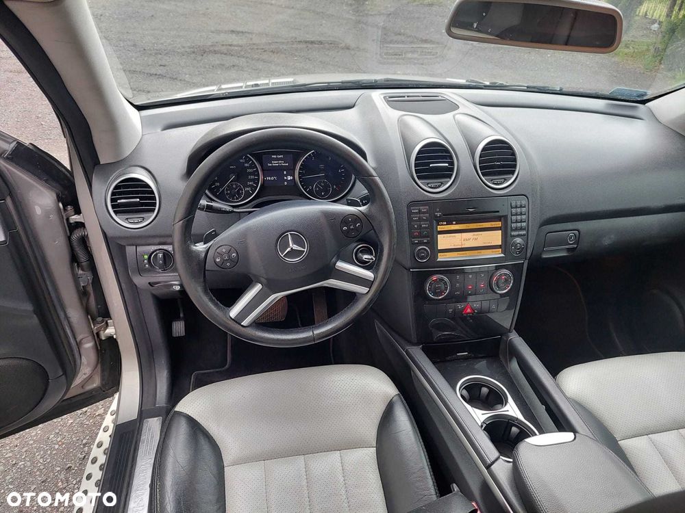 Mercedes-Benz ML - 8