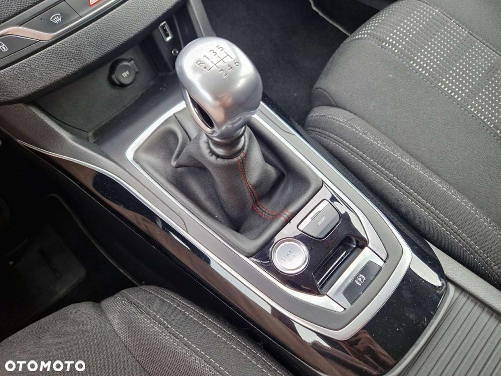 Peugeot 308 - 16