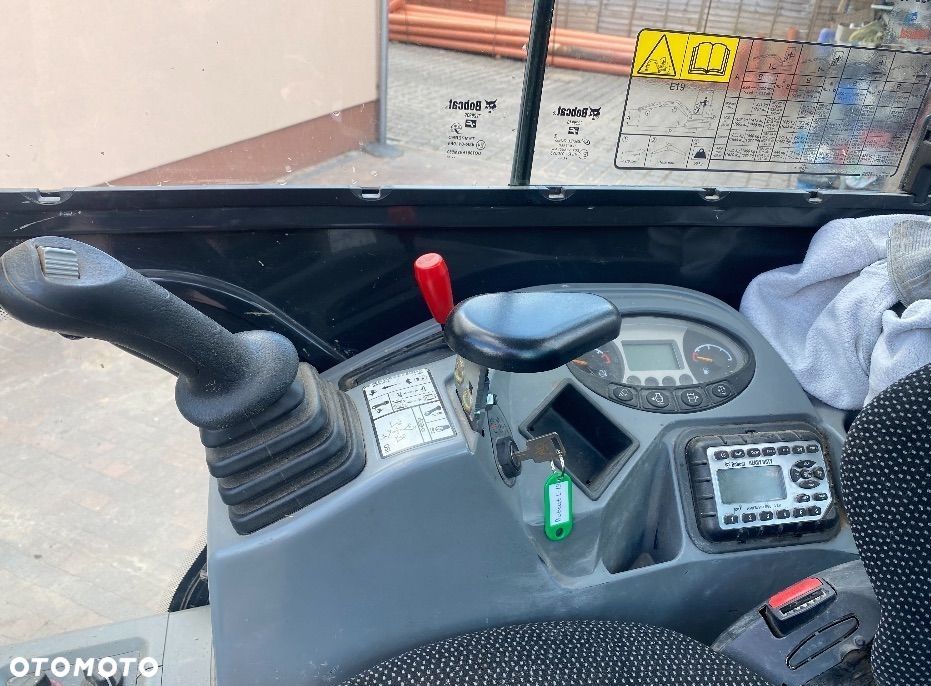 Bobcat Bobcat E19  ROK 2019 + przyczepa - 5