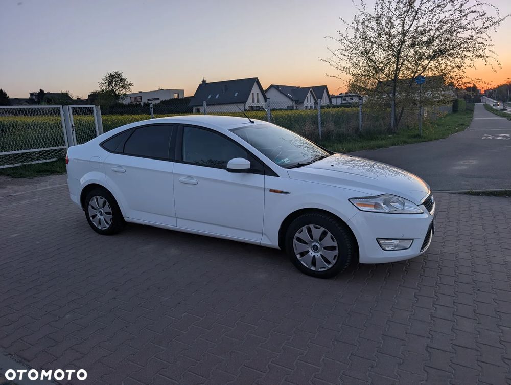 Ford Mondeo 1.6 Ambiente - 18