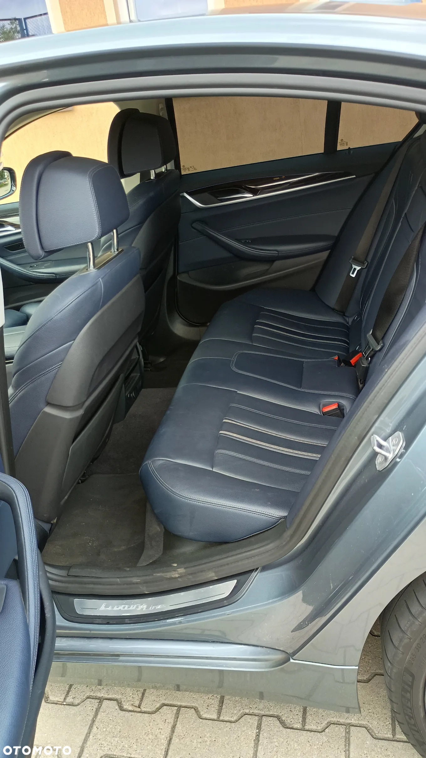 BMW Seria 5 530d Luxury Line - 11