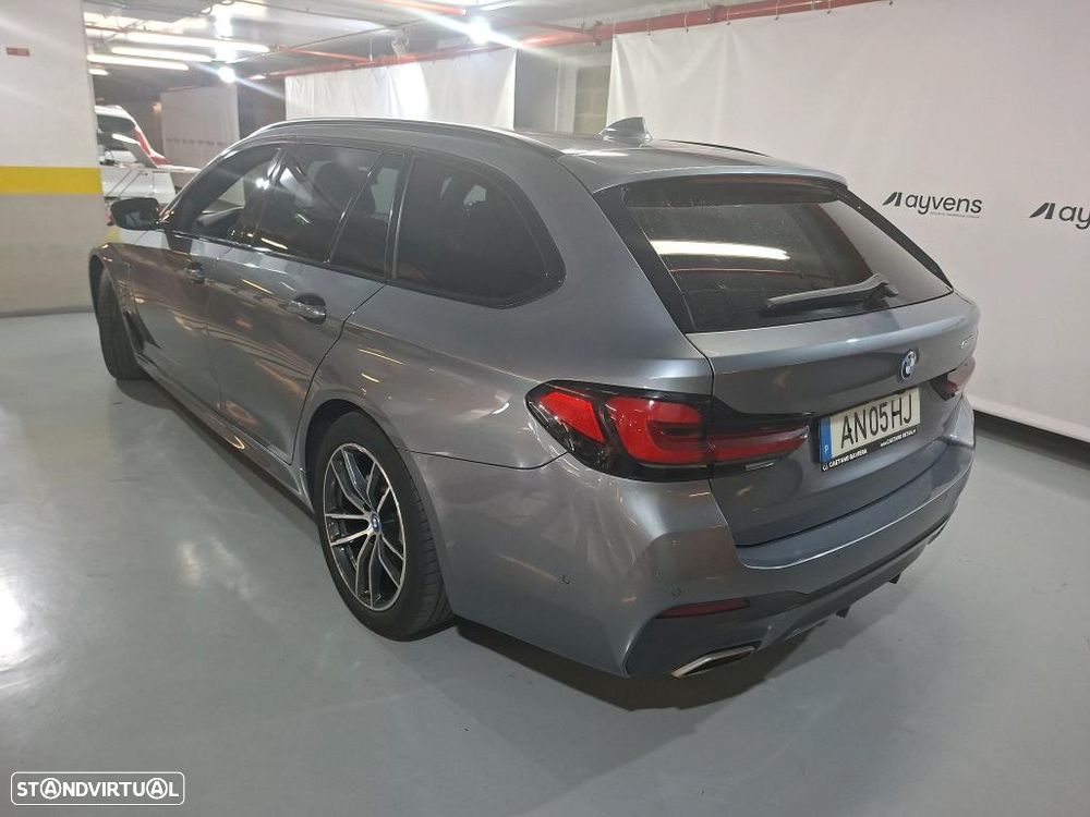 BMW 520 e Pack M - 2