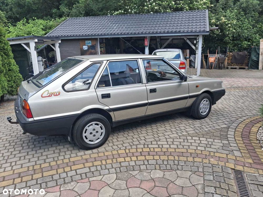 Polonez Caro - 1