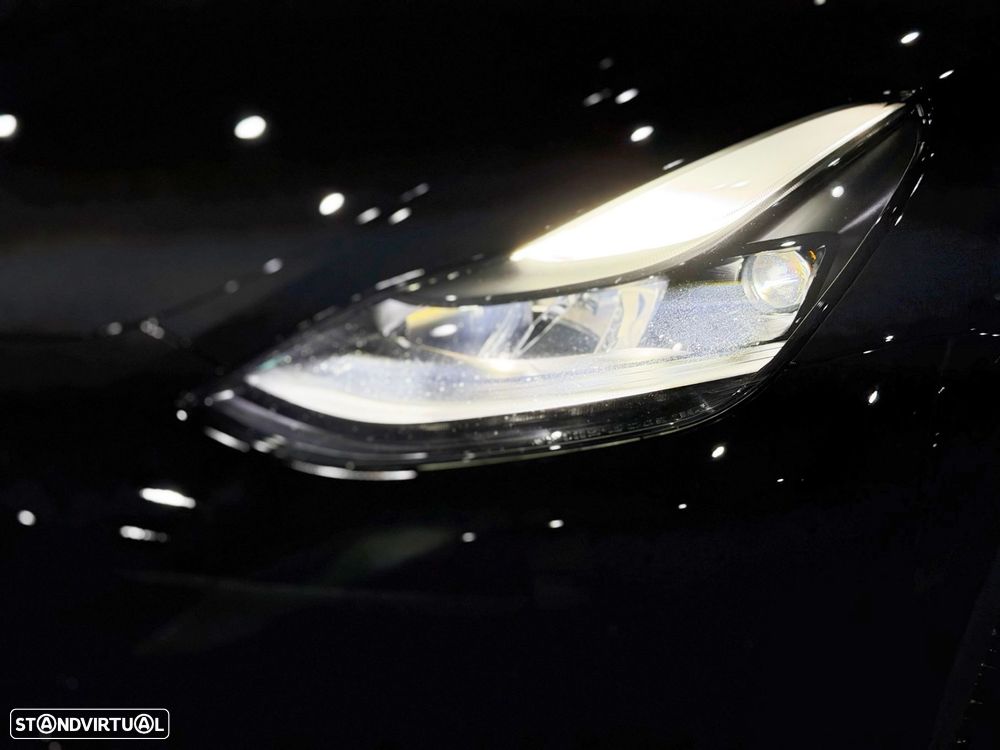 Tesla Model Y Standard - 10