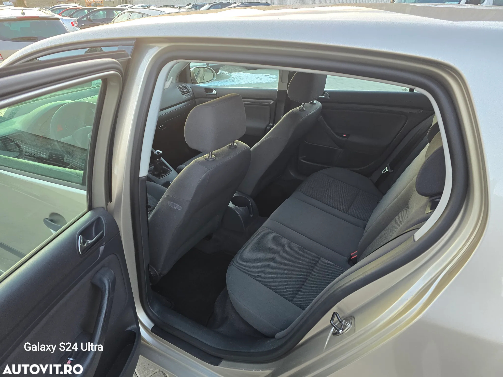 Volkswagen Golf - 9