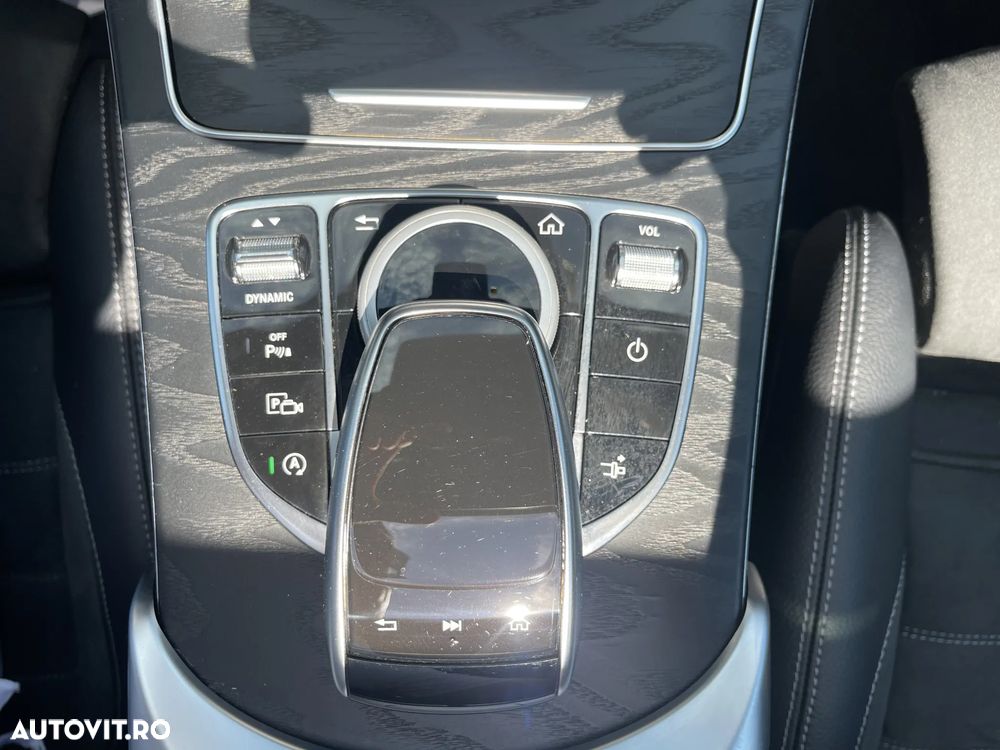 Mercedes-Benz C 220 d 4MATIC 9G-TRONIC AMG Line - 14