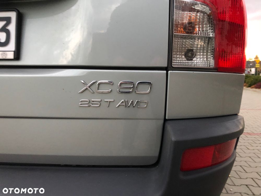 Volvo XC 90 2.5T AWD Momentum - 12