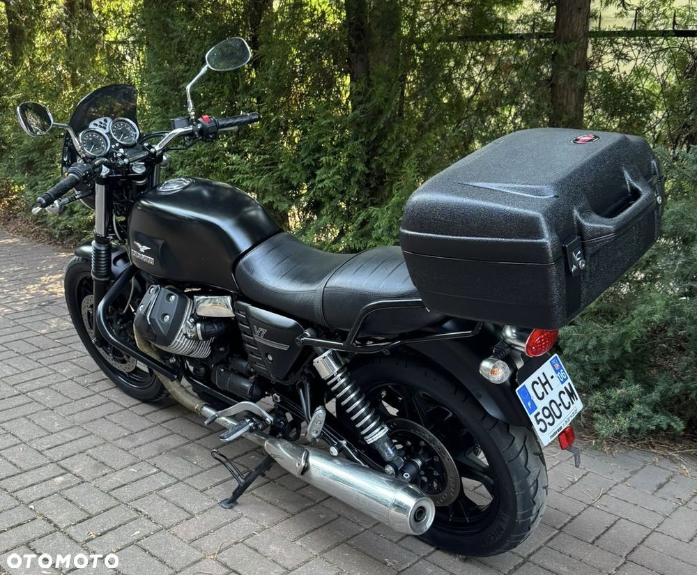 Moto Guzzi V7 - 10