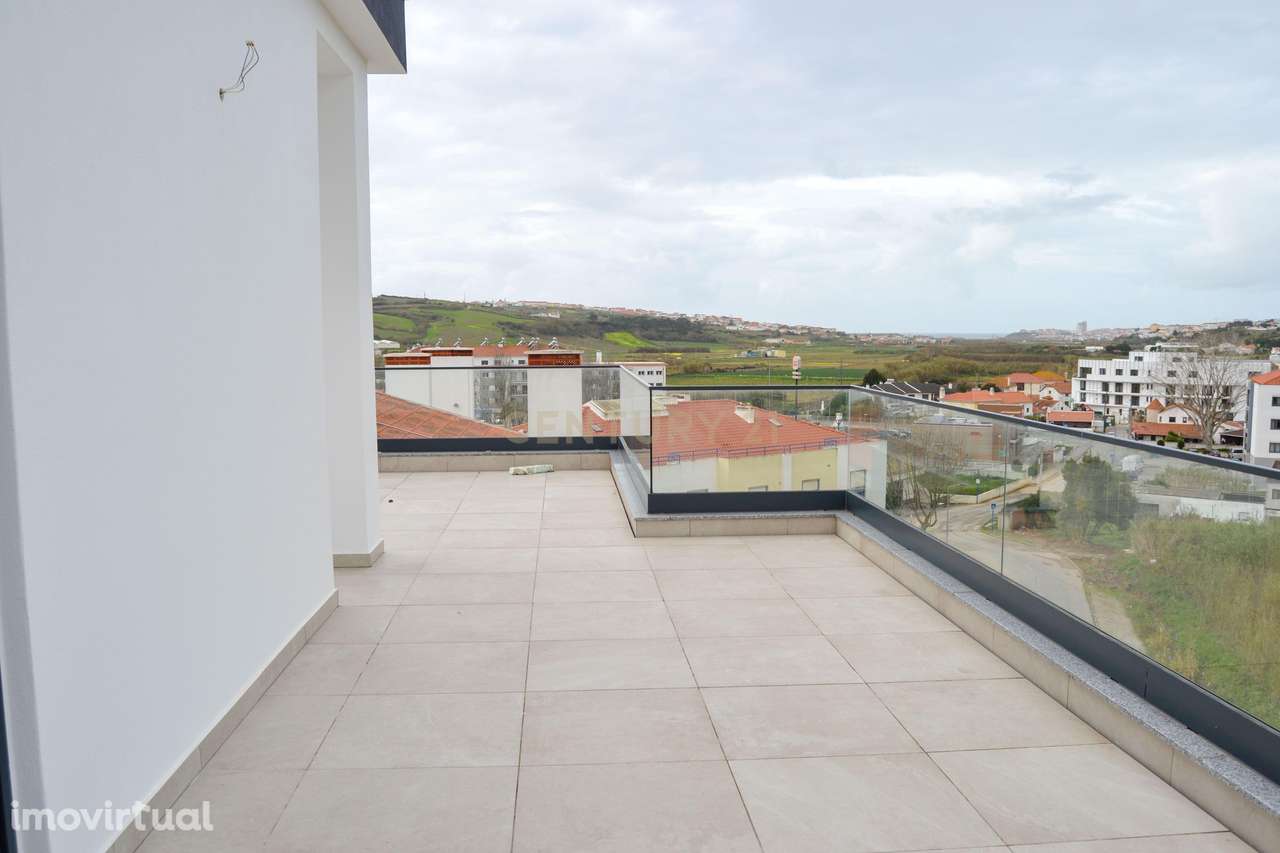 Penthouse T4 com 3 Suítes e Terraço Panorâmico na Lourinhã - Grande imagem: 3/25