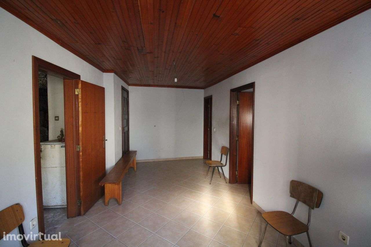 Moradia para Reconstrução - Póvoa de Calde - Viseu - Grande imagem: 4/15