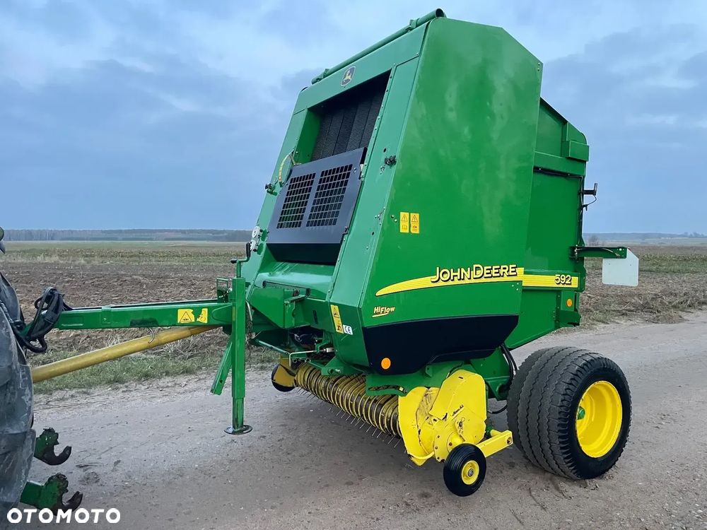 John Deere 592
