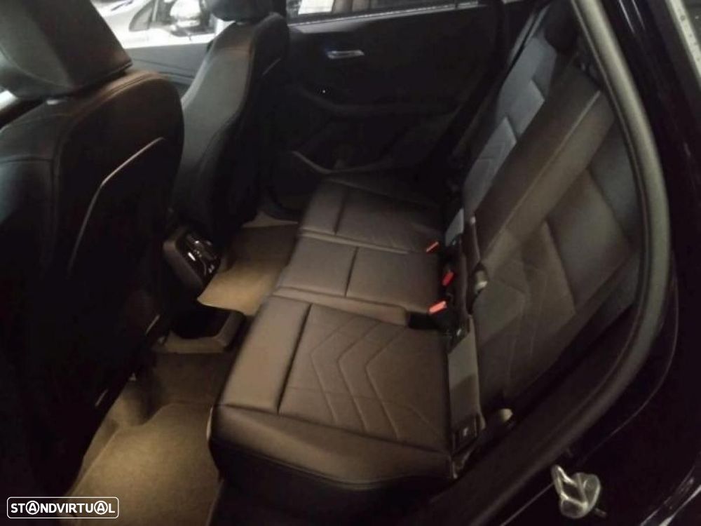 BMW 218 Active Tourer i Aut. Luxury Line - 4