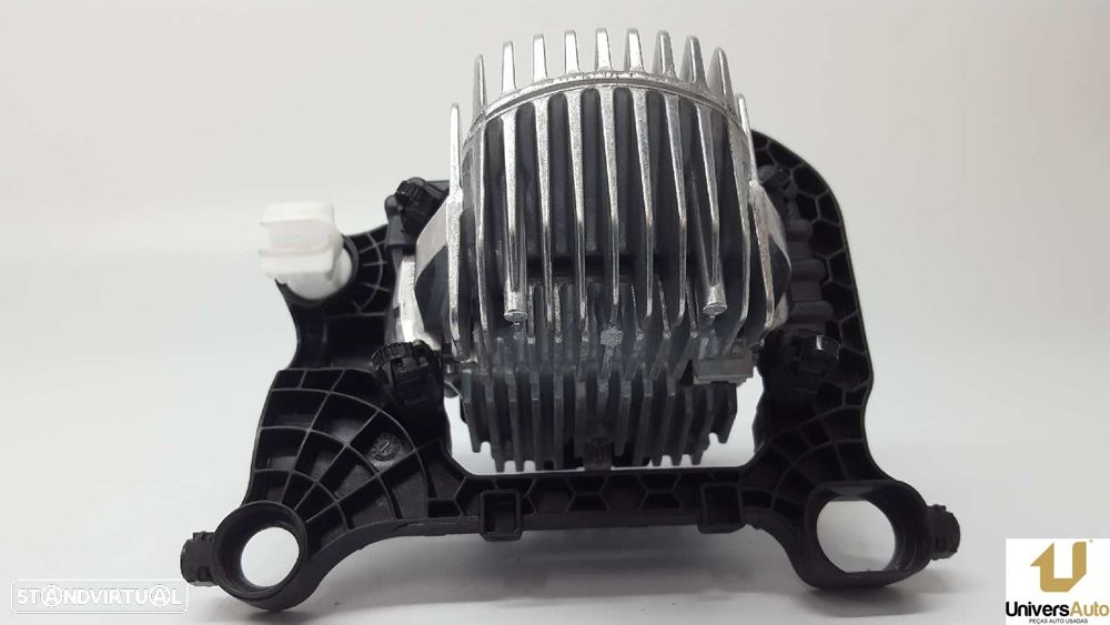 FAROL DIREITO BMW SERIE 1 LIM. (F20/F21) 118D M SPORT - 5