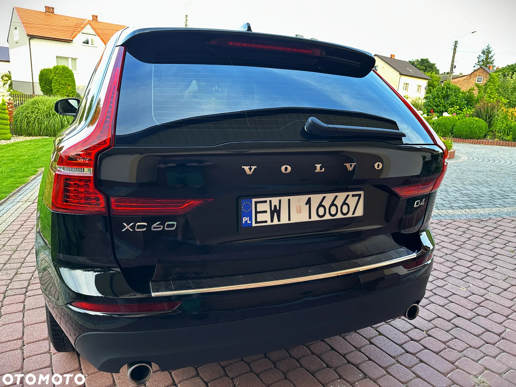 Volvo XC 60 D4 Momentum Pro - 14