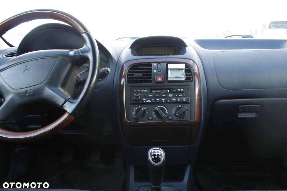 Mitsubishi Carisma 1.8 GDI Elegance - 10