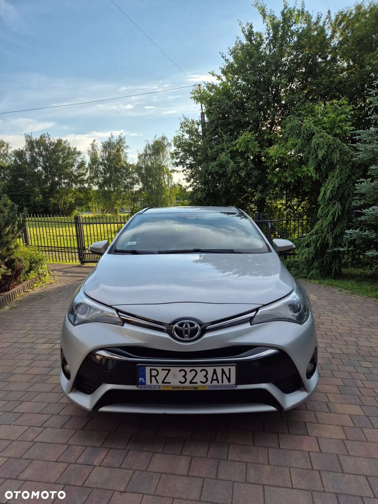Toyota Avensis 2.0 Premium MS - 3