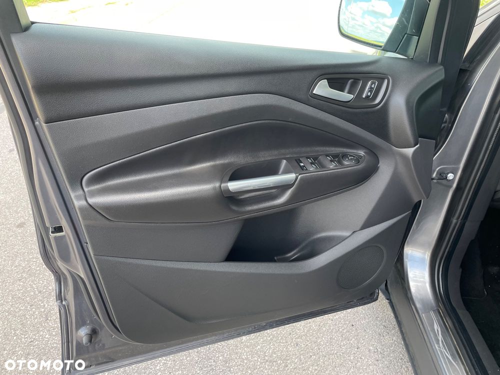 Ford Kuga 2.0 TDCi 4x4 Trend - 21