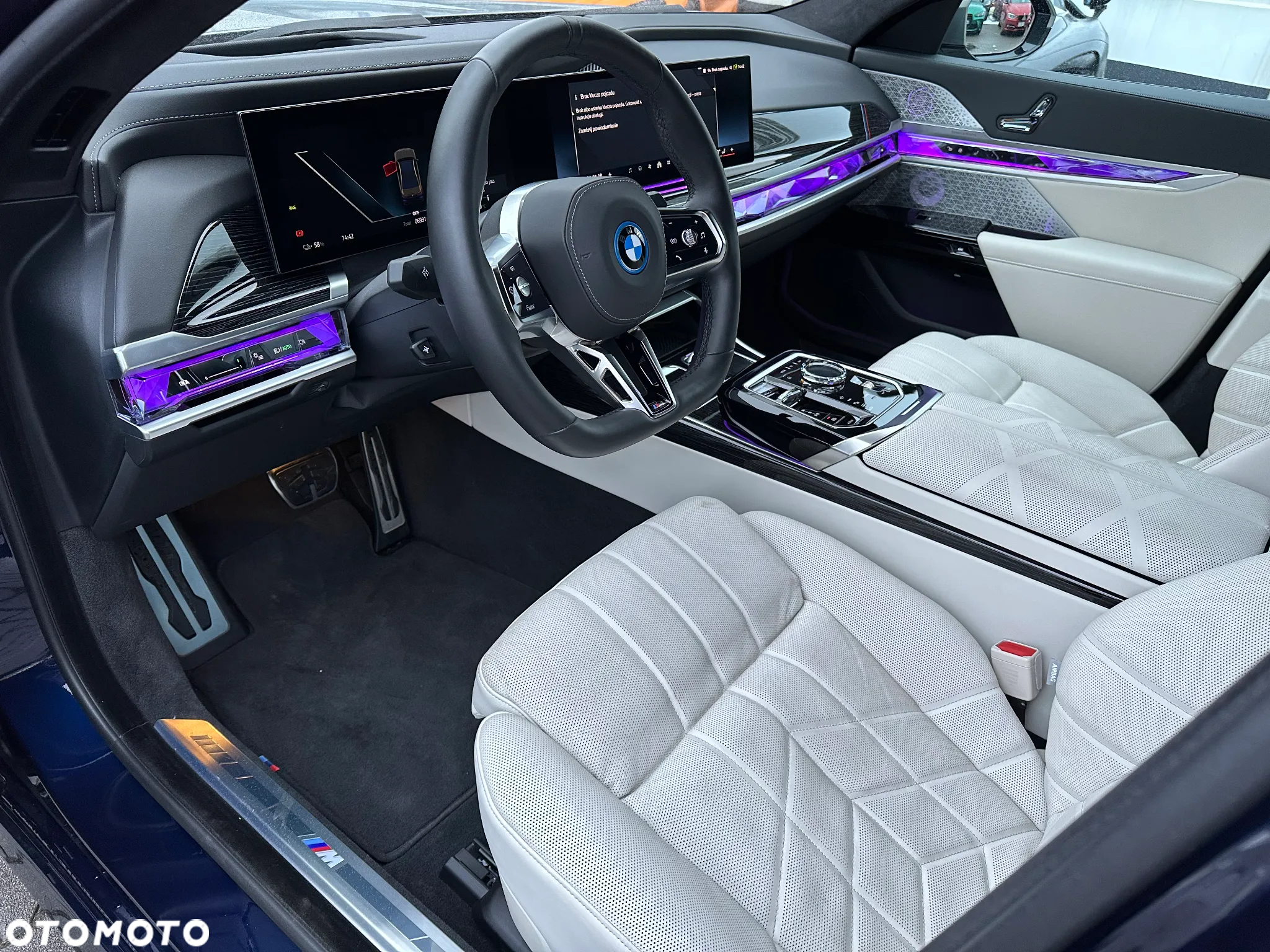 BMW i7 105.7kWh xDrive60 M Sport - 12