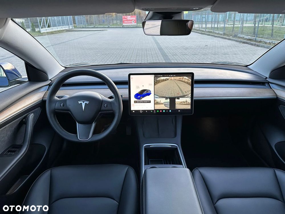 Tesla Model 3 - 23